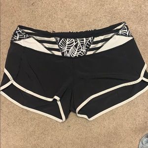 Lululemon Speed Up Shorts 2.5”